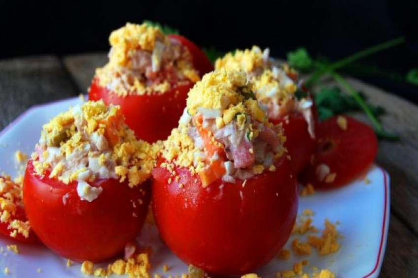 tomates-rellenos-de-atun-portada.jpg