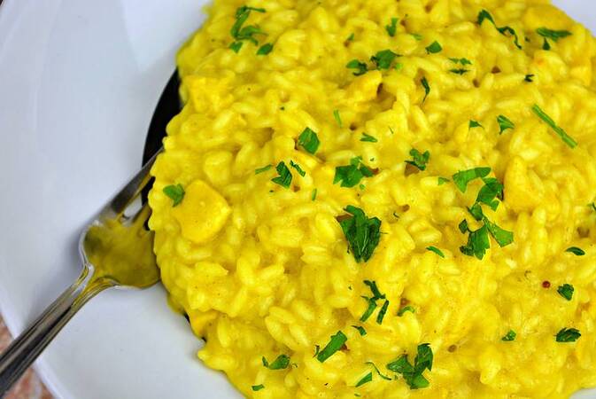 RISOTTO DE POLLO AL CURRY