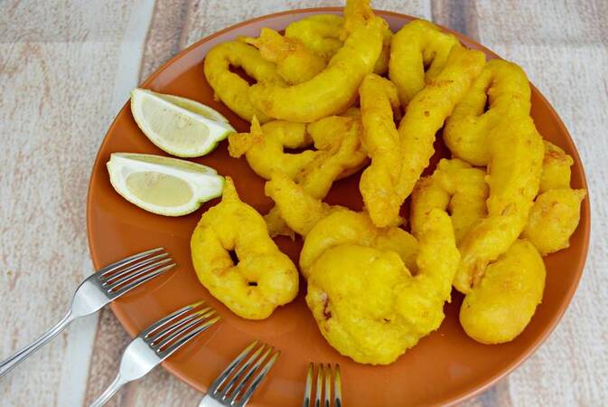 CALAMARES FRITOS MUY CRUJIENTES