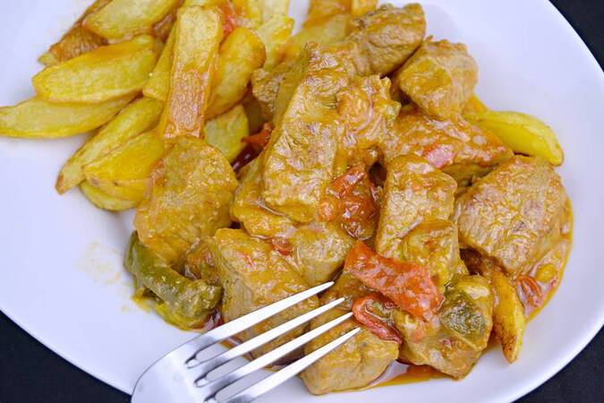 LOMO CON PIMIENTOS A LA RIOJANA