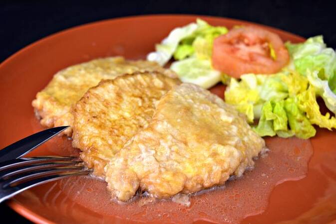 FILETES DE LOMO EN SALSA DE CEBOLLA