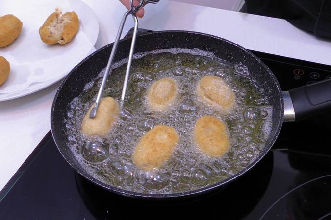 Step 7 of How to make creamy croquettes
