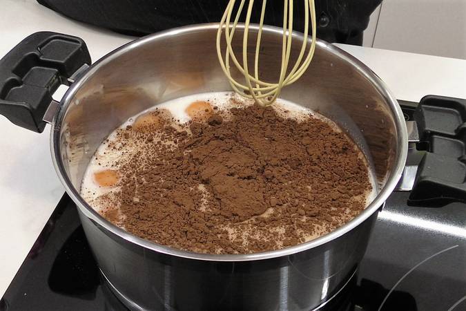 Comenzamos a cocinar nuestra crema de chocolate