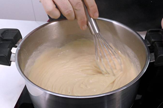 Preparar la crema pastelera