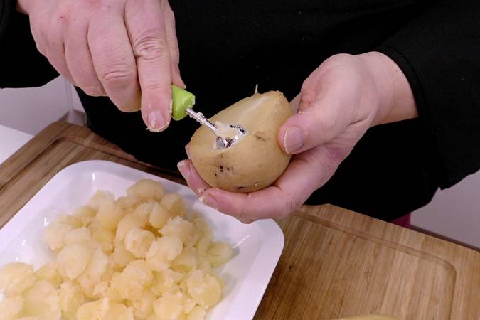 Vaciar las patatas cocidas