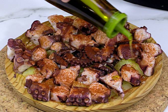 Step 6 of Galician Octopus, how to prepare it easy