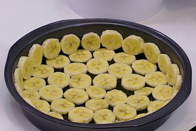 Colocar el plátano en el molde