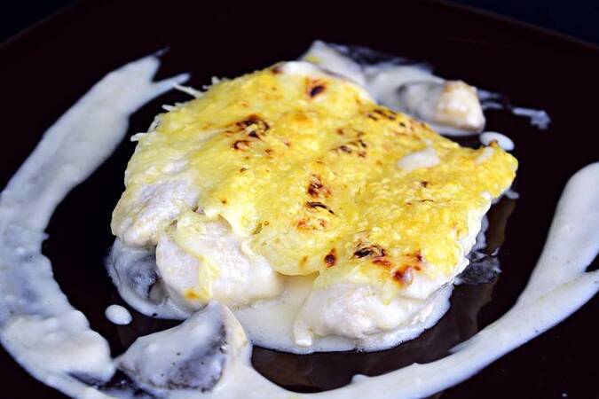 PASTEL DE POLLO GRATINADO CON QUESO