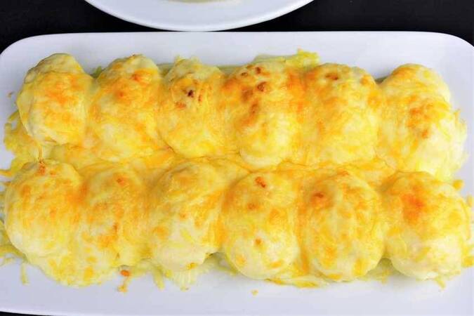 HUEVOS RELLENOS DE ATÚN GRATINADOS