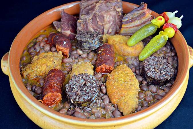 ALUBIAS DE TOLOSA CON TODOS SUS SACRAMENTOS