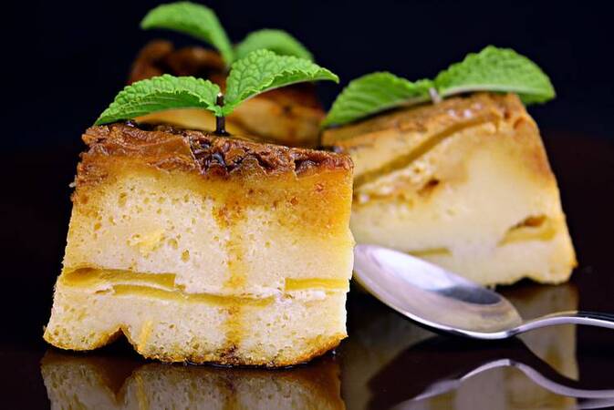 PUDIN DE MANZANA CON BIZCOCHO CASERO